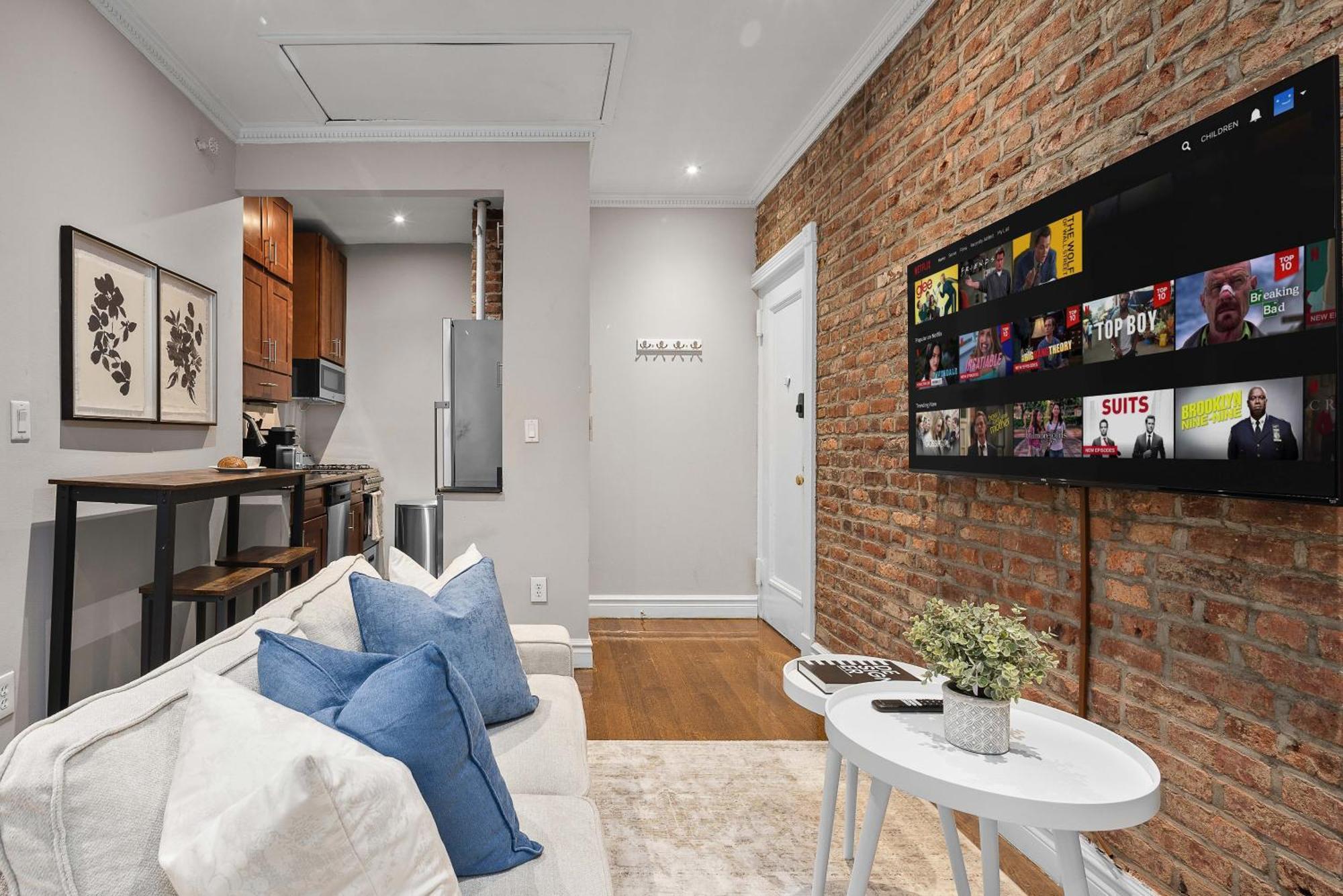 Spacious Midtown Retreat 2br Nyc Haven Near Landmarks Appartement New York